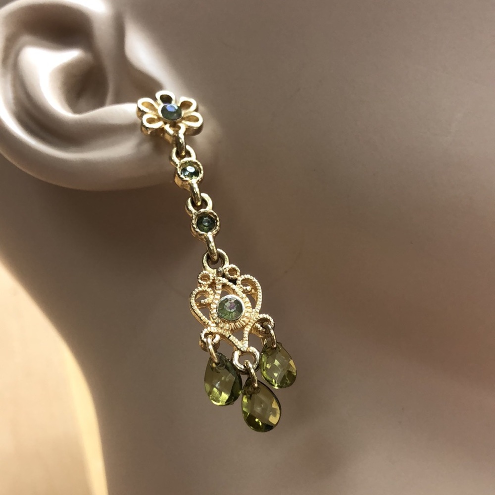 Peridot Glass Dangle Earrings 5/$25 - Picture 5 of 8